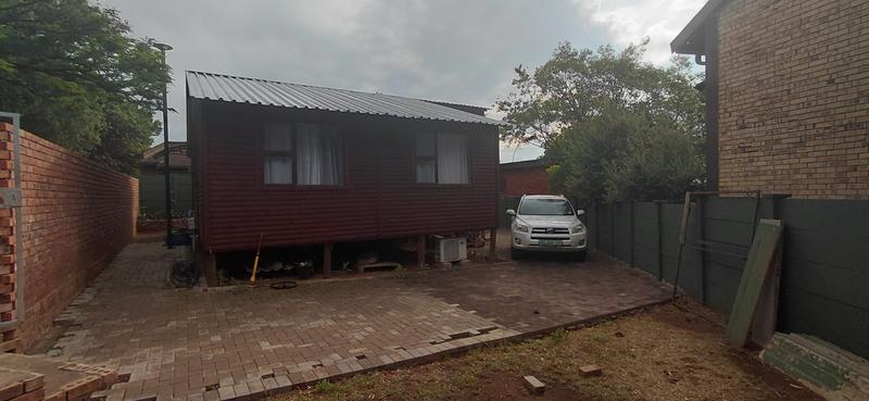4 Bedroom Property for Sale in Pellissier Free State